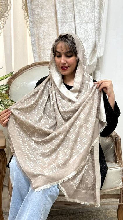 شال نخی گوچی دور ریش خوش رنگ و جذاب