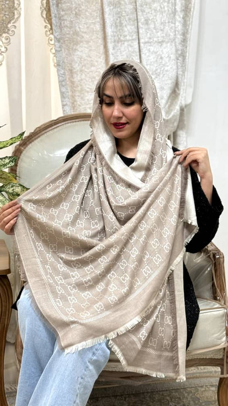 شال نخی گوچی دور ریش خوش رنگ و جذاب