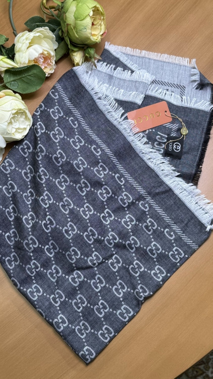 شال نخی گوچی دور ریش خوش رنگ و جذاب