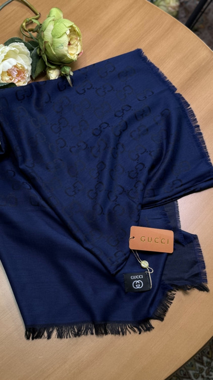 شال نخی گوچی دور ریش خوش رنگ و جذاب