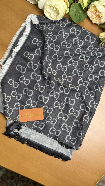 شال نخی گوچی دور ریش خوش رنگ و جذاب