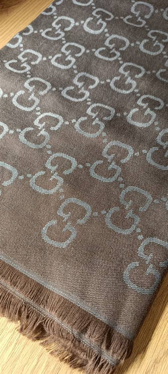 شال نخی گوچی دور ریش خوش رنگ و جذاب