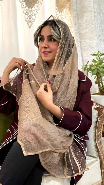 خرید شال توری دو جنس | ترکیب توری و نخی چروک