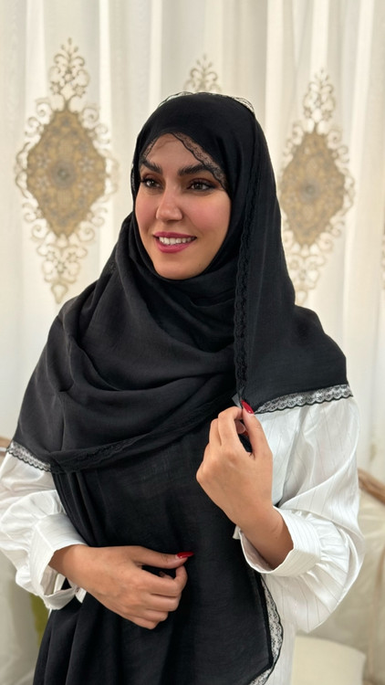 شال مشکی دور گیپور